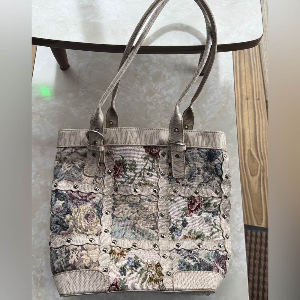 Leslie Fay floral tapestry Satchel Handbag silver Tone Hardware Vintage